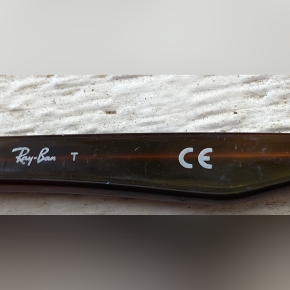 Rayban Optical Glasses.                   Model: RB5228

Color : 5799 - Picture 4 of 7